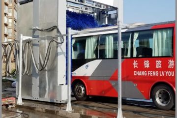 公交站場龍門架洗車機(jī)報價多少[隆茂鑫晟]